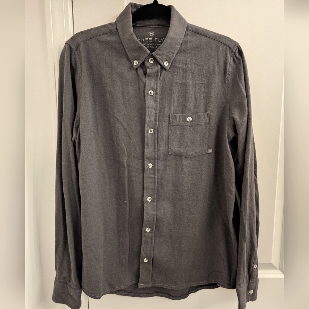 Black Free Fly button down in mens size medium